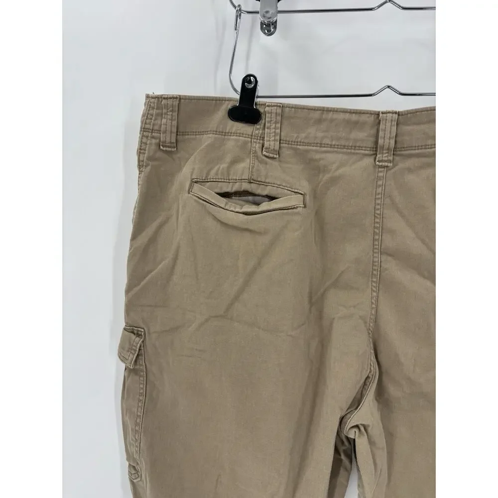 Wrangler Relaxed Fit Shorts Mens 42x10 Beige Cargo Cotton Blend Outdoor Pockets
